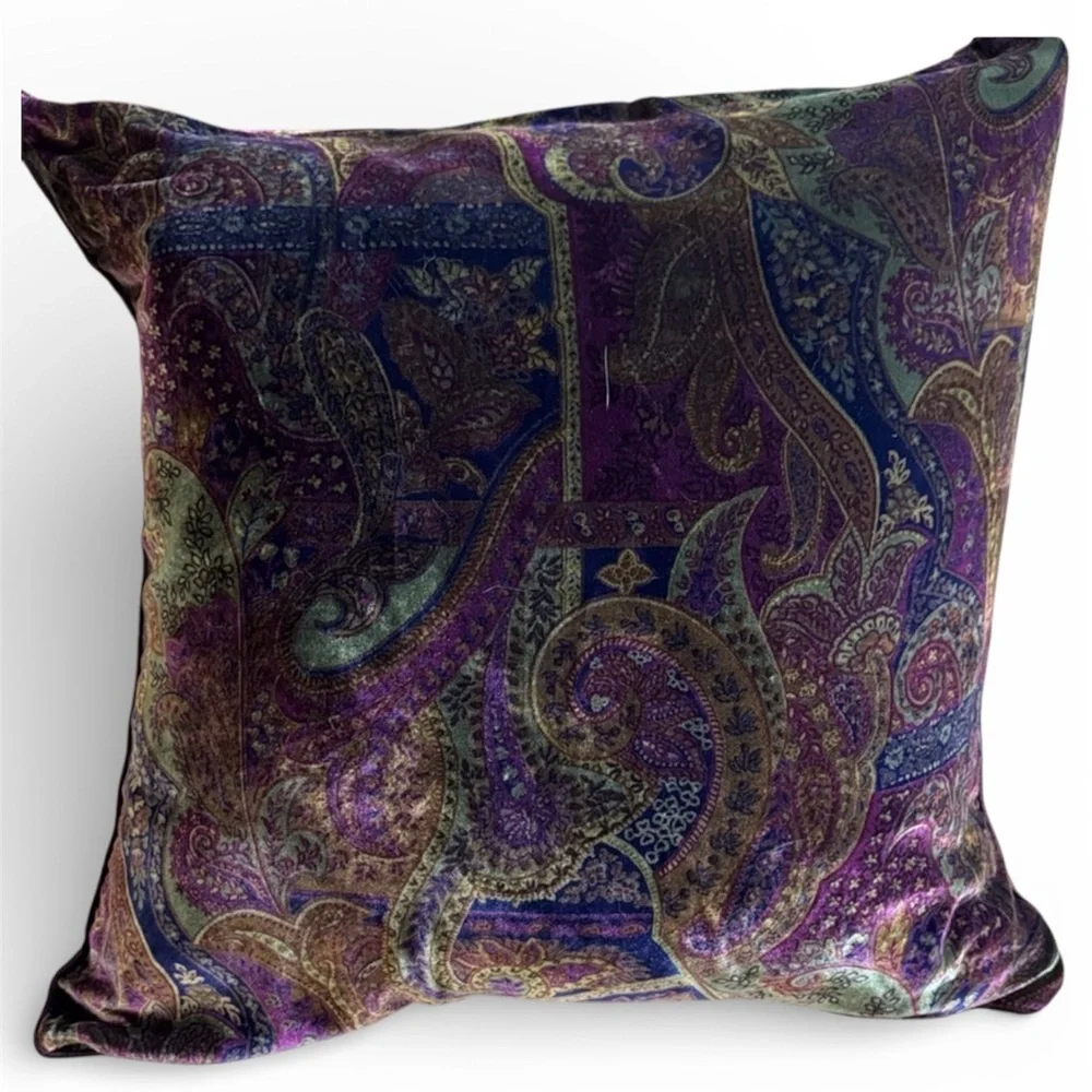 Ralph Lauren Rutherford Park Purple Paisley Velvet Pillow 20x20